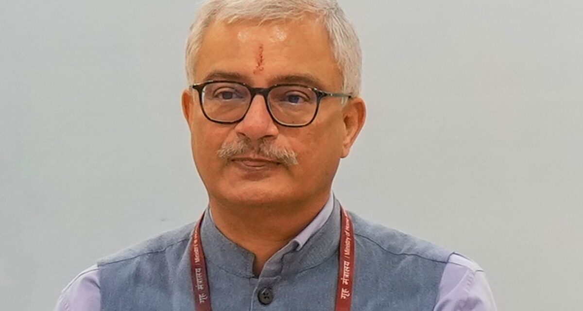 मुख्य सचिव डॉ. विवेक जोशी ने की अपराध ट्रैकिंग सिस्टम की समीक्षा