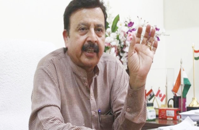 राव नरबीर सिंह: वाटिका सिटी व साउथ क्लोज में धन्यवादी दौरा कर नागरिकों का जताया आभार