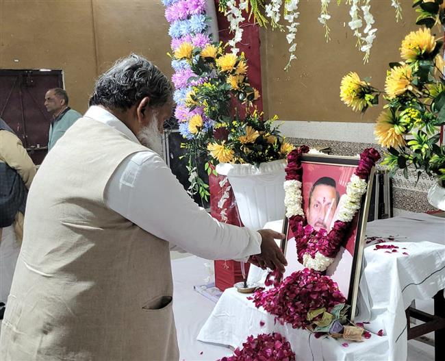 ऊर्जा मंत्री श्री अनिल विज से मेरठ छावनी के भाजपा विधायक श्री अमित अग्रवाल ने की शिष्टाचार भेंट