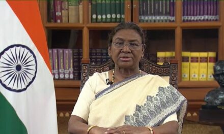 राष्ट्रपति श्रीमती द्रौपदी मुर्मु से वैश्विक दक्षिण की महिला शांति सैनिकों के सम्मेलन की प्रतिभागियों ने मुलाकात की