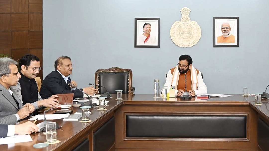 मुख्यमंत्री श्री नायब सिंह सैनी ने शिक्षा क्षेत्र में सुधार को लेकर सरकारी विश्वविद्यालयों के कुलपतियों के साथ की महत्वपूर्ण बैठक