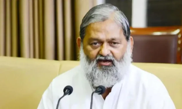 Haryana news: कैबिनेट मंत्री अनिल विज गत दिनों शहीद स्मारक में निरीक्षण के दौरान अधिकारियों को दस दिनों के भीतर मेमोरियल टॉवर की लिफ्ट चालू करने के दिए थे निर्देश