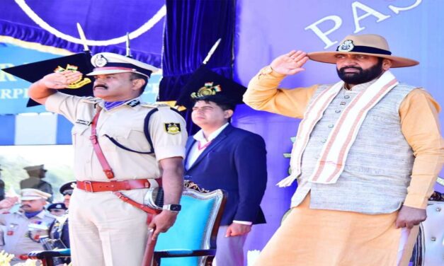 मुख्यमंत्री श्री नायब सिंह सैनी ने सीआरपीएफ के नव-नियुक्त राजपत्रित अधिकारियों से सेवा में निष्पक्षता, निडरता और समर्पण की शपथ लेने का किया आह्वान