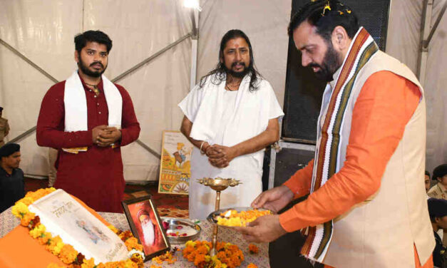 मुख्यमंत्री श्री नायब सिंह सैनी ने लाडवा में तीन दिवसीय दिव्य गीता सत्संग का किया शुभारंभ