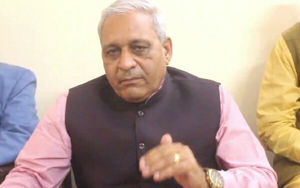 मंत्री श्री रणबीर गंगवा: सड़कों की मरम्मत के लिए बनाई खास योजना