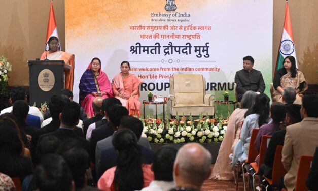 राष्ट्रपति श्रीमती द्रौपदी मुर्मु ने स्लोवाकिया में कल भारतीय समुदाय के सदस्यों को संबोधित किया