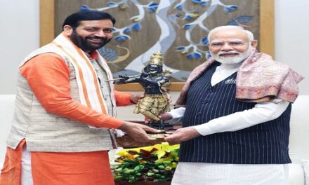 मुख्यमंत्री श्री नायब सिंह सैनी ने प्रधानमंत्री नरेंद्र मोदी से मुलाकात कर ऑपरेशन सिंदूर की सफलता की दी बधाई और सेना का जताया आभार