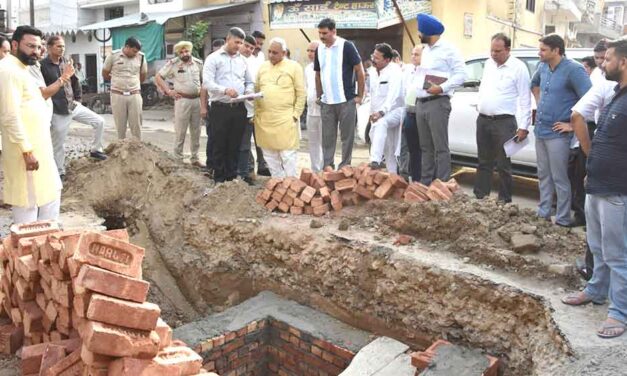मंत्री श्री रणबीर गंगवा: महाग्राम योजना में लापरवाही पाये जाने पर एसडीओ और जेई को रूल-7 के तहत चार्जशीट करने के दिए आदेश