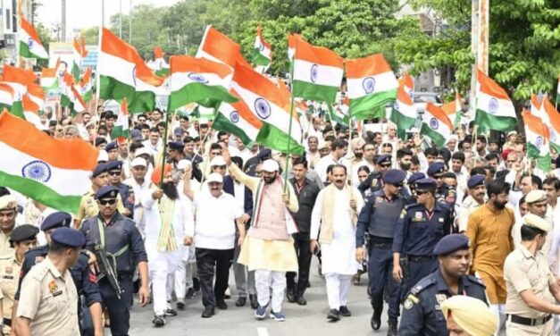 मुख्यमंत्री श्री नायब सिंह सैनी की अगुवाई में लाडवा में निकाली गई तिरंगा यात्रा, हरियाणा के लाखों जवान भारत माता की सेवा के लिए हमेशा तत्पर