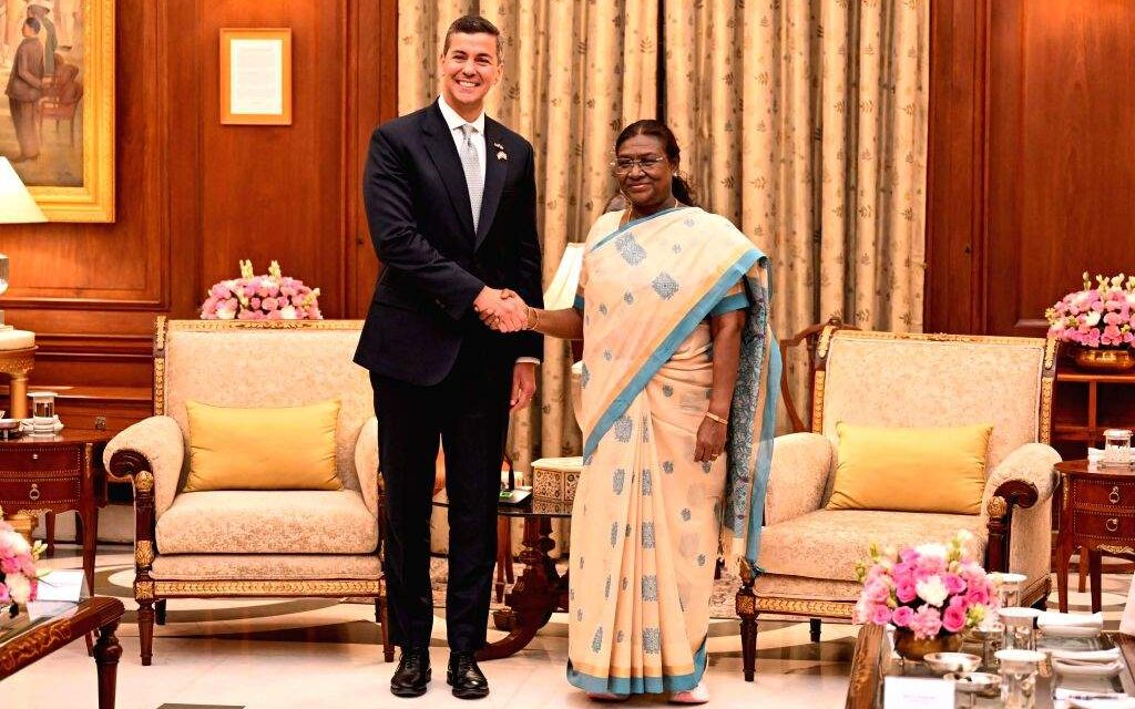 राष्ट्रपति श्रीमती द्रौपदी मुर्मु ने पराग्वे के राष्ट्रपति की मेजबानी की