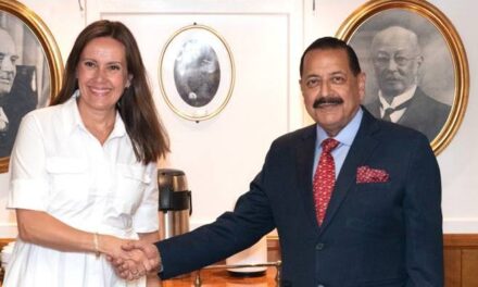 केंद्रीय मंत्री डॉ. जितेंद्र सिंह ने नॉर्वे की मत्स्य पालन और महासागर नीति मंत्री सुश्री मैरिएन सिवर्टसेन नेस के साथ द्विपक्षीय बैठक की