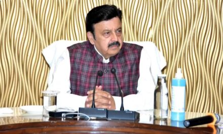 हरियाणा के उद्योग मंत्री राव नरबीर सिंह ने ताइक्वांडो खिलाड़ी गीता, रीतू और प्रिया यादव को दी शुभकामनाएं, एशिया और इंडिया बुक ऑफ रिकॉर्ड्स में दर्ज हुआ नाम