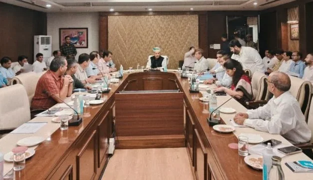 गुरुग्राम में मेट्रो विस्तार, आरआरटीएस और विकास परियोजनाओं की समीक्षा: राव इंद्रजीत सिंह ने दिए दिशा-निर्देश