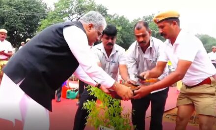 पर्यावरण मंत्री श्री भूपेन्द्र यादव ने ‘एक पेड़ माँ के नाम’ अभियान के तहत वृक्षारोपण कार्यक्रम का नेतृत्व किया