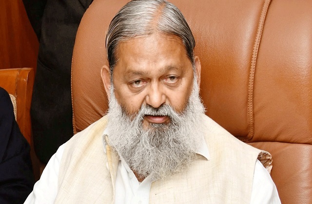 मंत्री अनिल विज: प्राईवेट बसों के रूटों के समय को लेकर अध्ययन करें अधिकारी