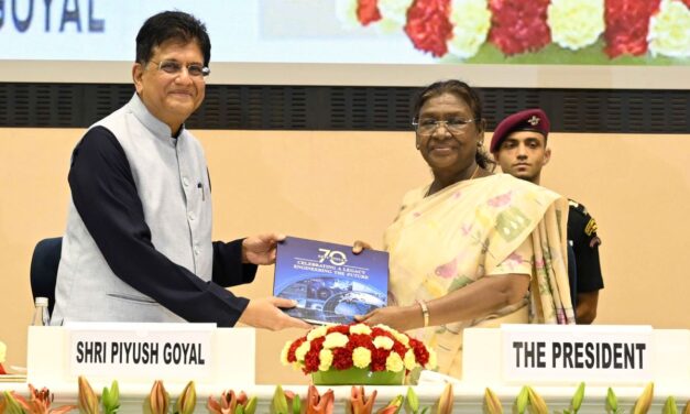 राष्ट्रपति द्रौपदी मुर्मु ने ईईपीसी इंडिया के प्लेटिनम जयंती समारोह में भाग लिया: भारत को व्यापार और नवाचार का अग्रणी केंद्र बनाएं