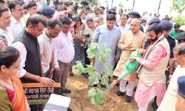मुख्यमंत्री श्री नायब सिंह सैनी ने फरीदाबाद के नमो वन में किया मेगा पौधारोपण अभियान का शुभारंभ, पर्यावरण संरक्षण को बढ़ावा