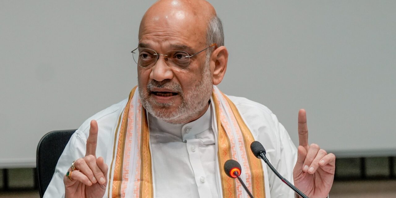 केंद्रीय गृह एवं सहकारिता मंत्री श्री अमित शाह का बनास डेयरी क्षेत्रीय दौरा: सहकारी डेयरी विकास की प्रगति और ‘सहकार से समृद्धि’ के लक्ष्य की समीक्षा