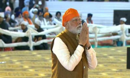 प्रधानमंत्री मोदी ने कुरुक्षेत्र में श्री गुरु तेग बहादुर जी के 350वें शहीदी दिवस पर श्रद्धांजलि अर्पित की