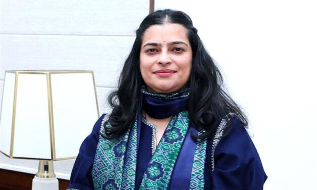 कर्मचारियों के हितों की सुरक्षा में हरियाणा सरकार का बड़ा कदम: श्रुति चौधरी ने वर्दी और कार्य व्यवस्था में सुधार की घोषणा की