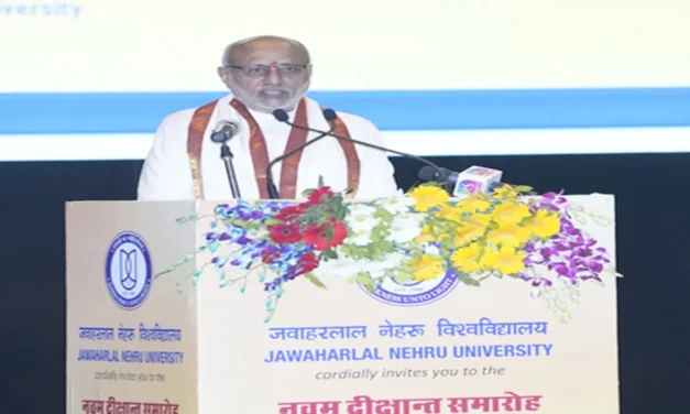 उपराष्ट्रपति सी.पी. राधाकृष्णन ने जेएनयू के 9वें दीक्षांत समारोह को संबोधित किया; युवाओं से बौद्धिक ईमानदारी और राष्ट्र निर्माण की अपील