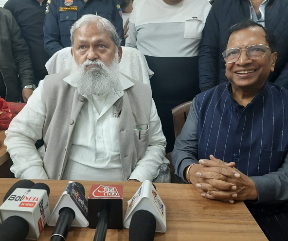 ऊर्जा मंत्री अनिल विज: हरियाणा में जल्द चलेंगी इलेक्ट्रिक बसें, ग्रीन एनर्जी को मिलेगा बढ़ावा