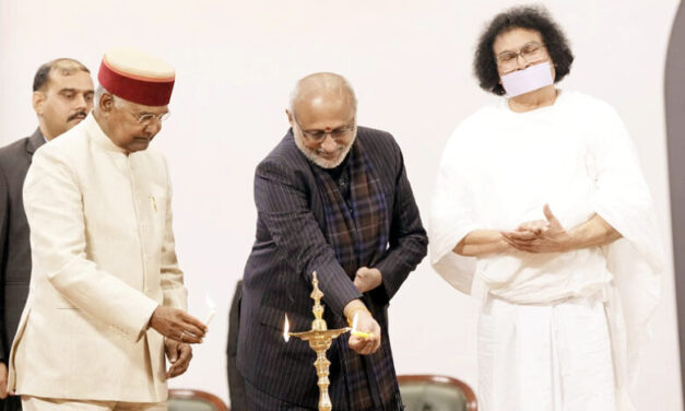 उपराष्ट्रपति सी.पी. राधाकृष्णन ने मोरारी बापू की राम कथा के उद्घाटन समारोह में भाग लिया