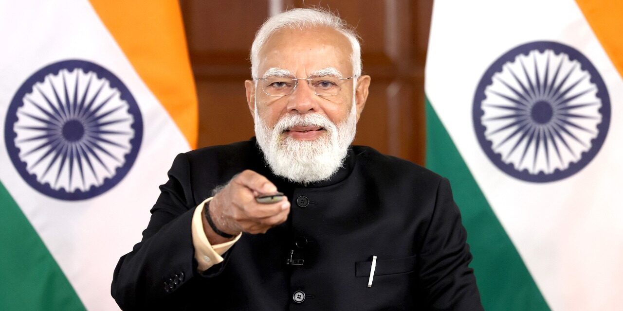 प्रधानमंत्री श्री नरेंद्र मोदी ने वीडियो कॉन्फ्रेंसिंग के माध्यम से 18वें रोजगार मेले को संबोधित किया